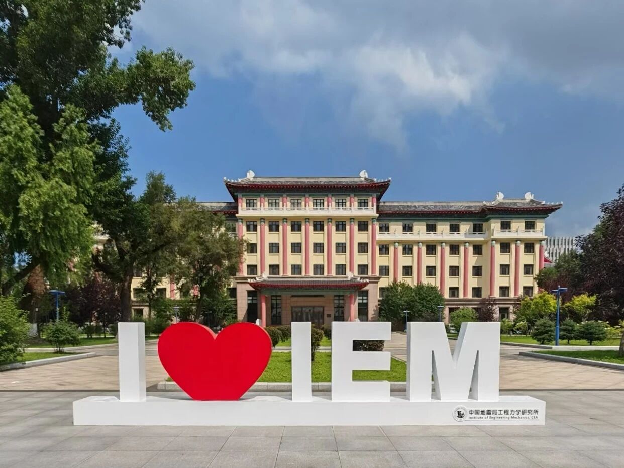 1774571594149640.jpg 恢先樓(研究生住宿、辦公)